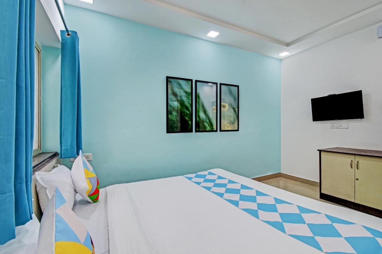 Oyo Home 78047 Alluring Stay Pimpri Pimpri-Chinchwad ภายนอก รูปภาพ