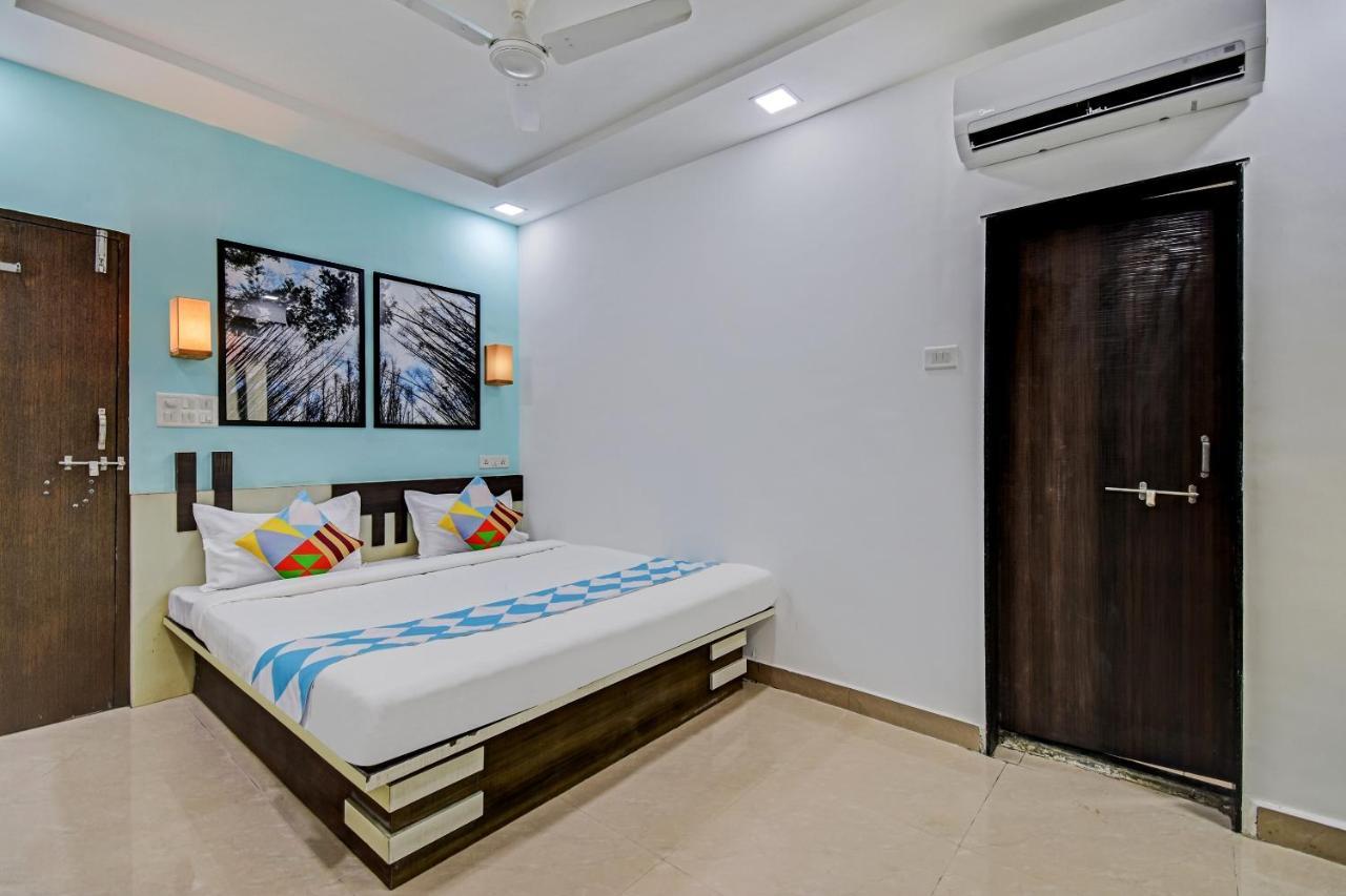 Oyo Home 78047 Alluring Stay Pimpri Pimpri-Chinchwad ภายนอก รูปภาพ