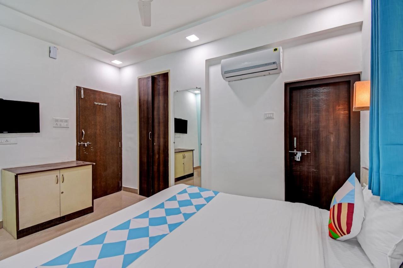 Oyo Home 78047 Alluring Stay Pimpri Pimpri-Chinchwad ภายนอก รูปภาพ