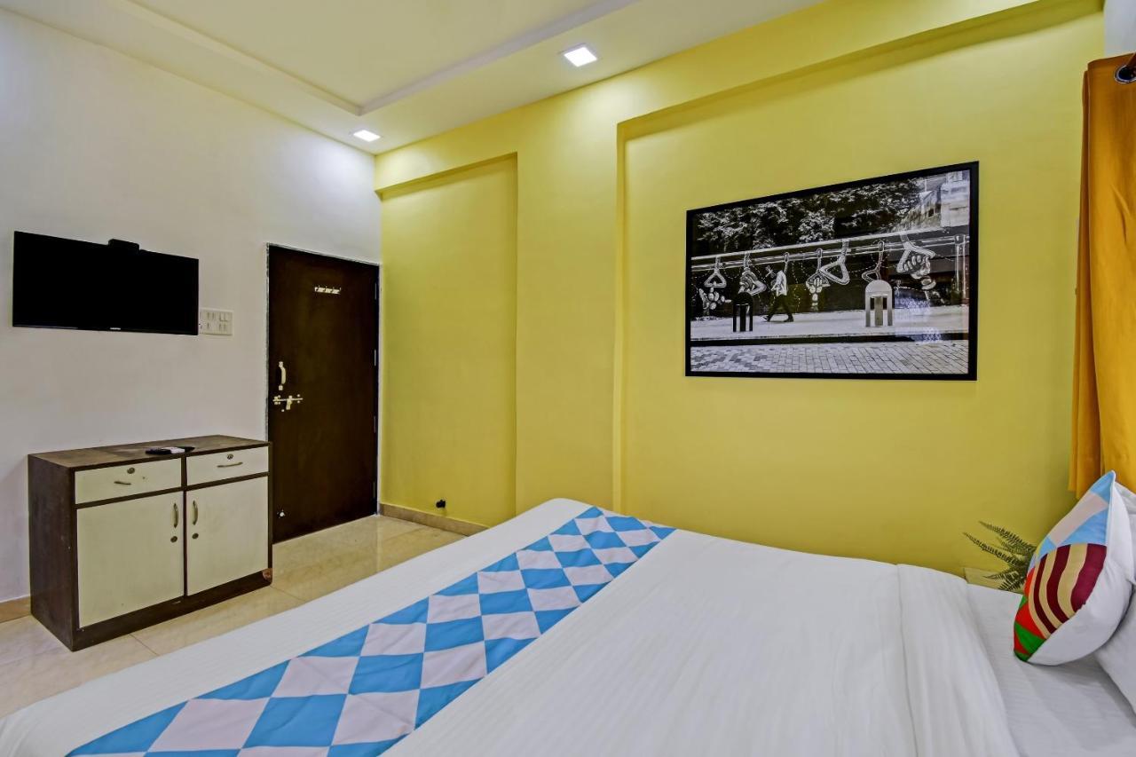 Oyo Home 78047 Alluring Stay Pimpri Pimpri-Chinchwad ภายนอก รูปภาพ