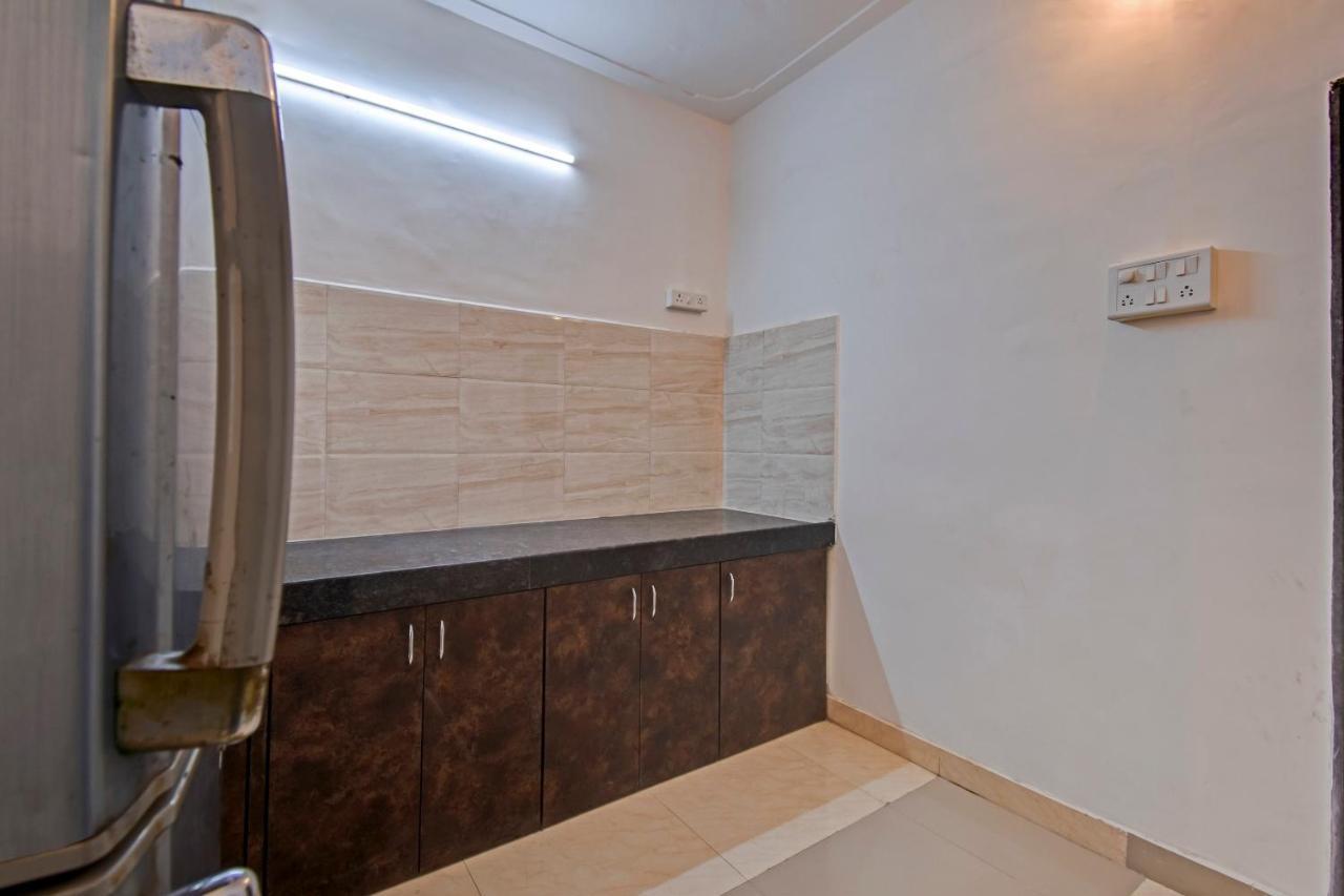 Oyo Home 78047 Alluring Stay Pimpri Pimpri-Chinchwad ภายนอก รูปภาพ